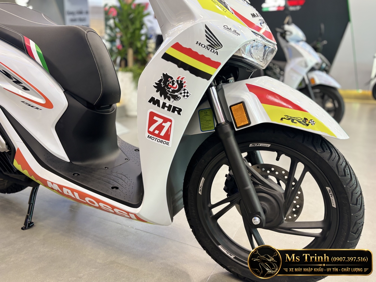 Honda SH150 Ý Malossi 2026 tại Đồng Nai - Tem custom thể thao, dáng SH thanh lịch