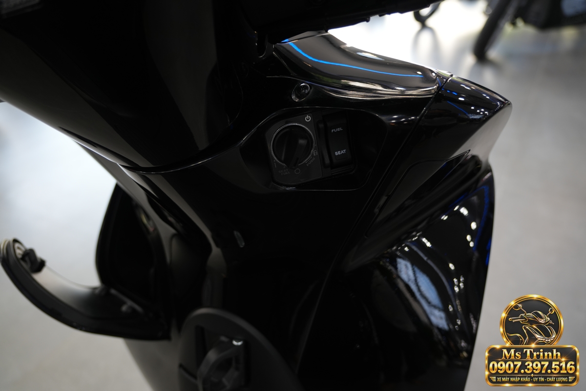 Honda SH150i Ý đen bóng 2027 tại Đồng Nai - Sơn bóng lịch sự, tiện ích cho mỗi ngày