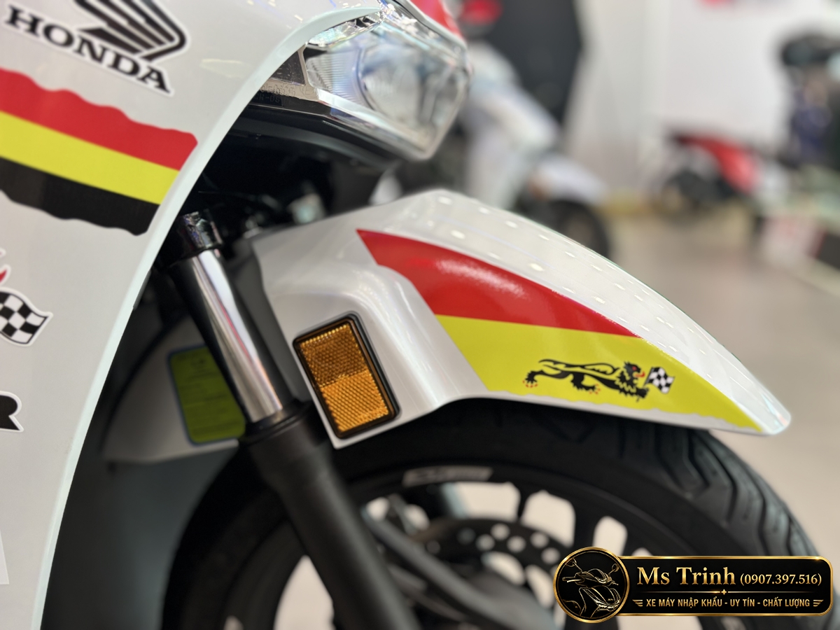 Honda SH150 Ý Malossi 2026 tại Đồng Nai - Tem custom thể thao, dáng SH thanh lịch