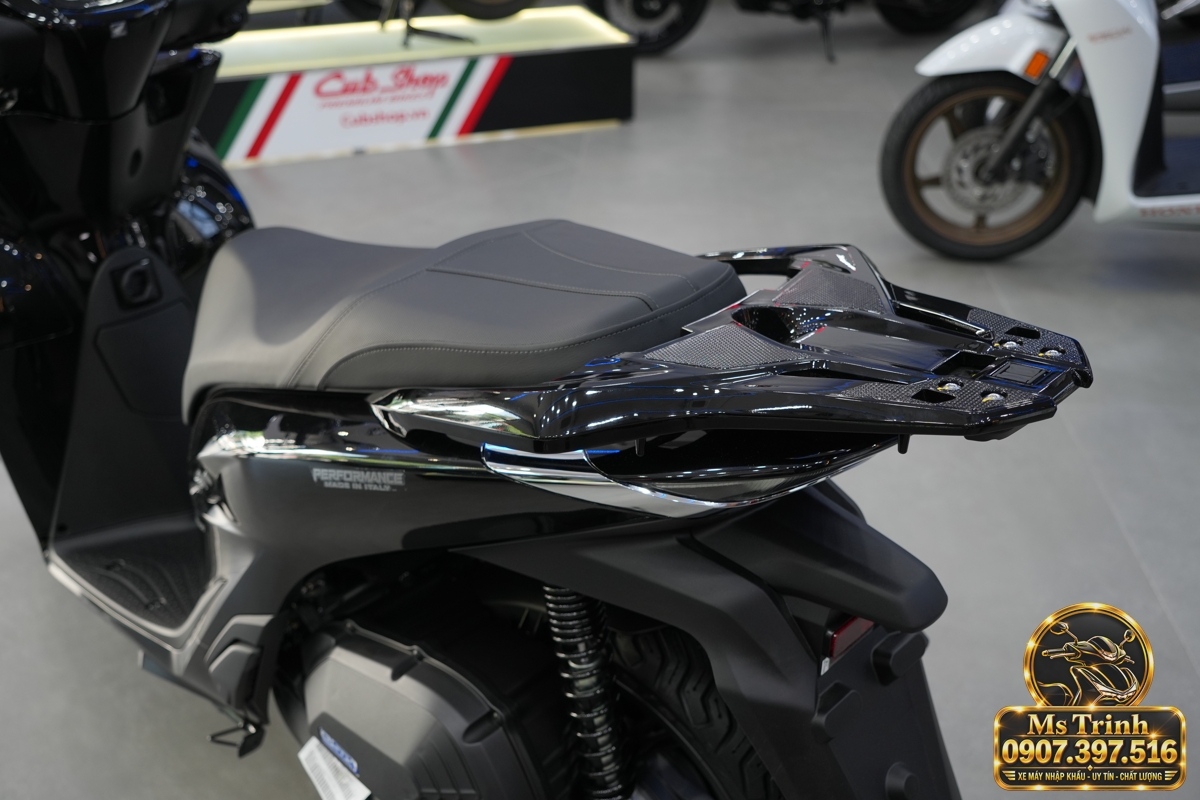 Honda SH150i Ý đen bóng 2027 tại Đồng Nai - Sơn bóng lịch sự, tiện ích cho mỗi ngày