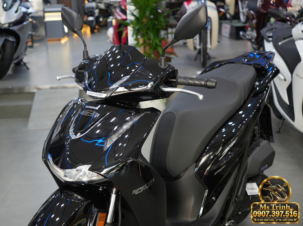 Honda SH150i Ý đen bóng 2027 tại Đồng Nai - Sơn bóng lịch sự, tiện ích cho mỗi ngày