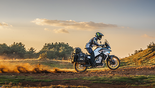 CF Moto 800MT Explorer 2025, ADV Cao Cấp Nhất, Chính Hãng, Giá Tốt tại Đồng Nai