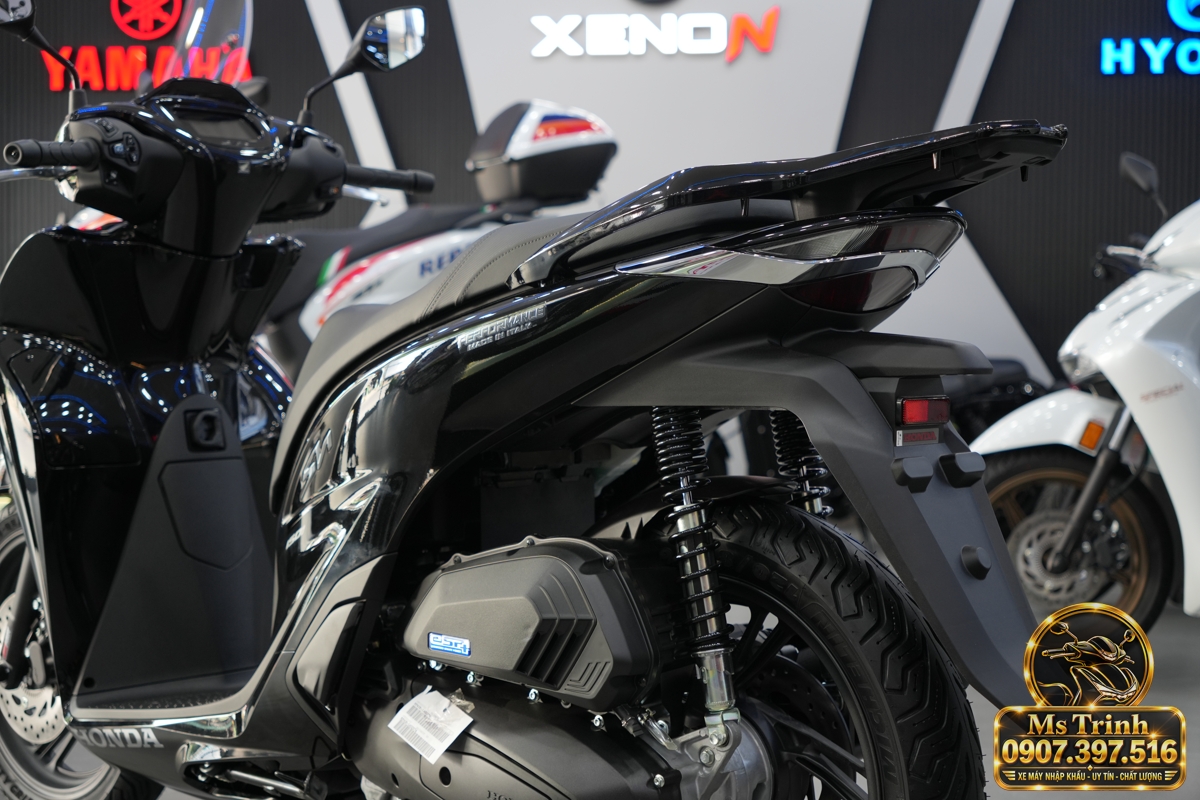 Honda SH150i Ý đen bóng 2027 tại Đồng Nai - Sơn bóng lịch sự, tiện ích cho mỗi ngày