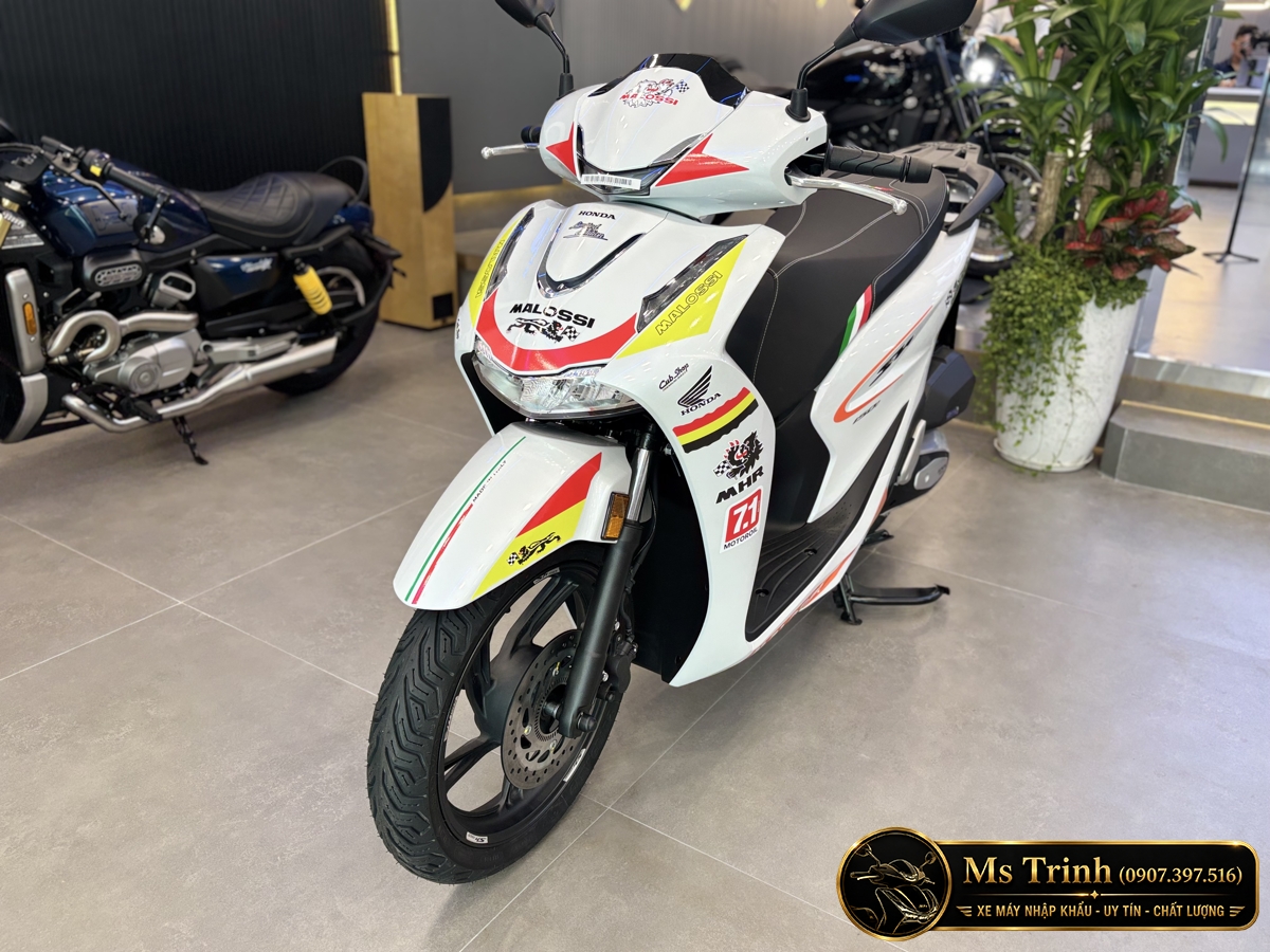 Honda SH150 Ý Malossi 2026 tại Đồng Nai - Tem custom thể thao, dáng SH thanh lịch