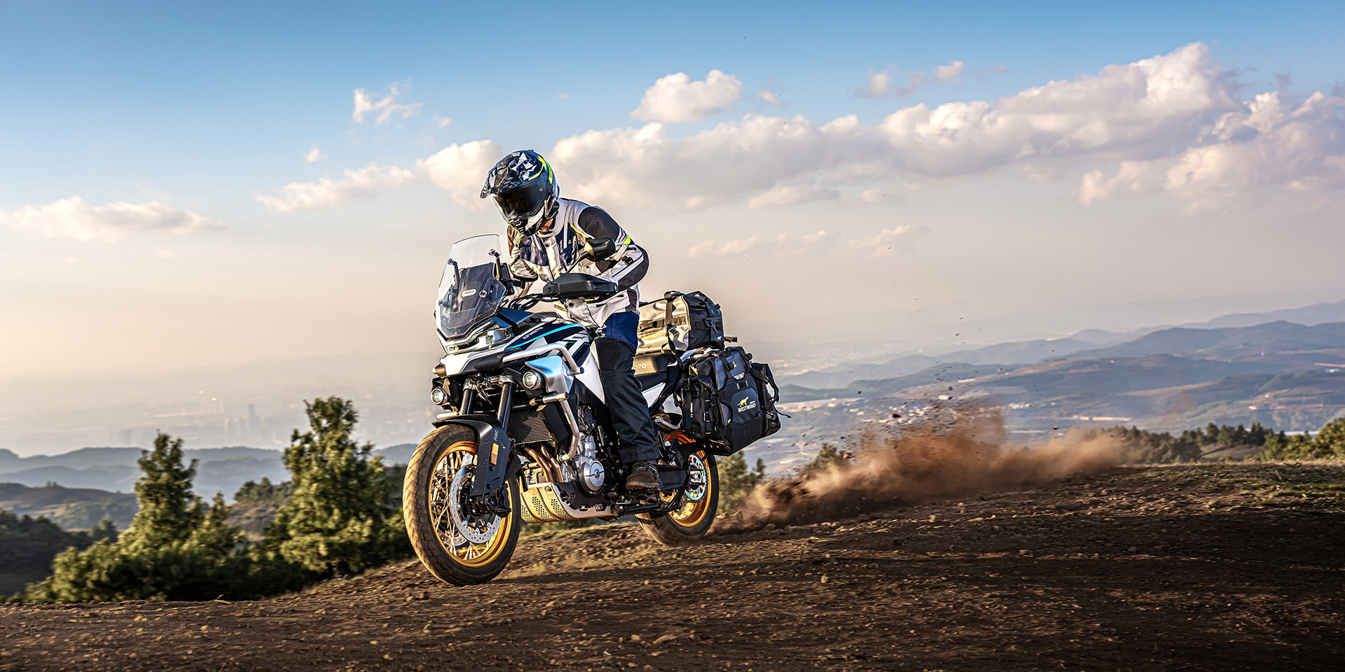 CF Moto 800MT Explorer 2025, ADV Cao Cấp Nhất, Chính Hãng, Giá Tốt tại Đồng Nai
