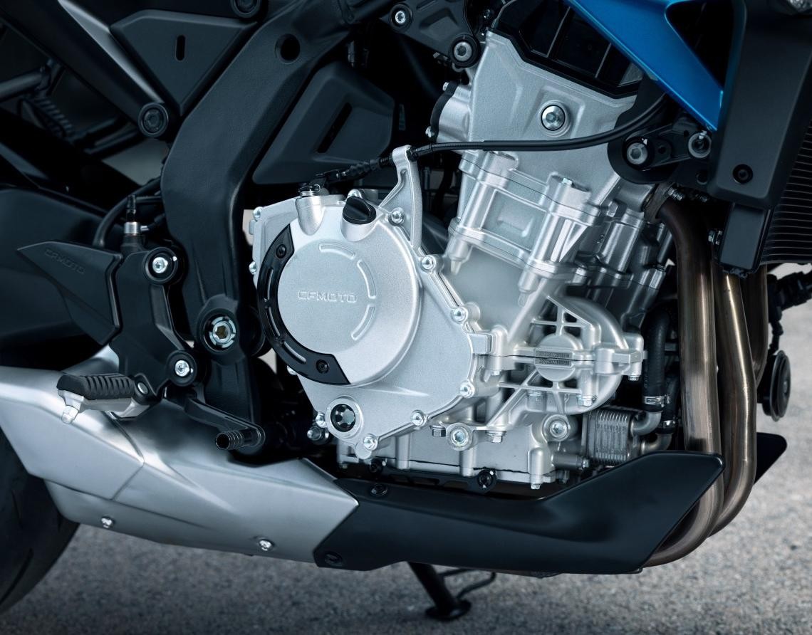 CF Moto 675NK 2025, Động Cơ 3 Xilanh Thẳng Hàng, Chính Hãng, Gía Rẻ tại Đồng Nai