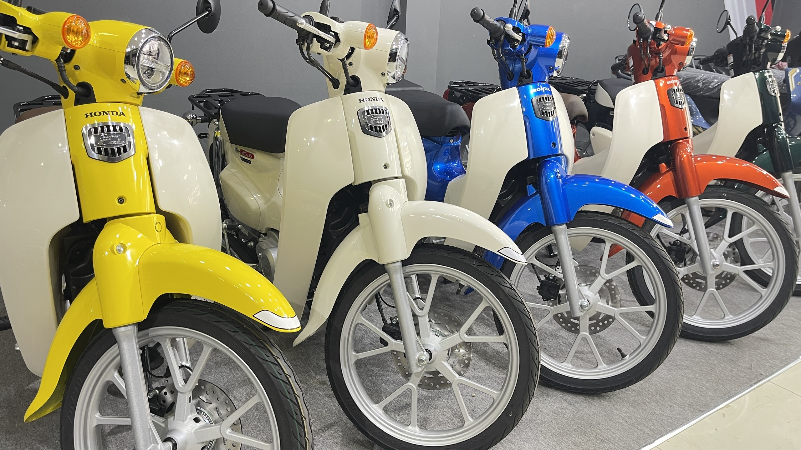 Honda Super Cub 110 ABS, Made In Japan, NK Chính Hãng, Hiếm tại Đồng Nai