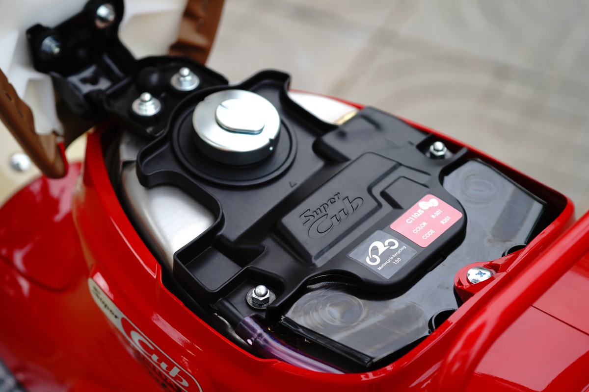 Honda Super Cub 110ABS Hello Kitty Edition, Made In Japan tại Đồng Nai