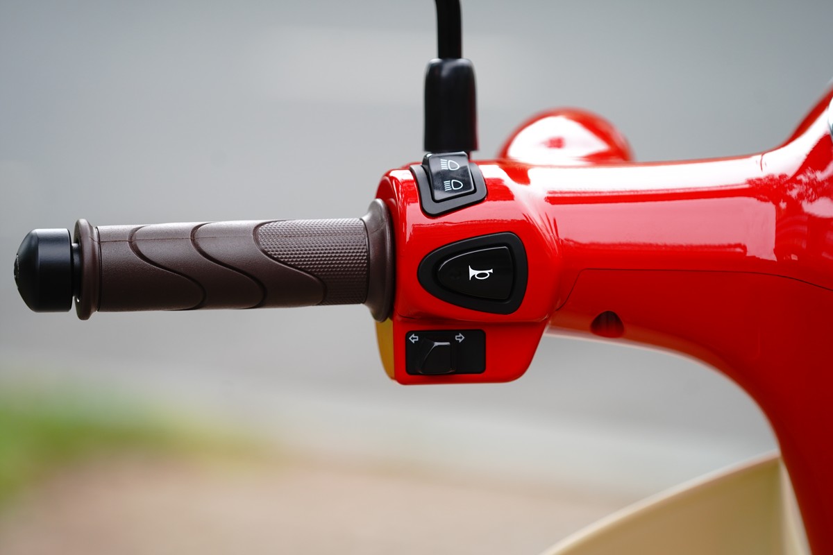 Honda Super Cub 110ABS Hello Kitty Edition, Made In Japan tại Đồng Nai