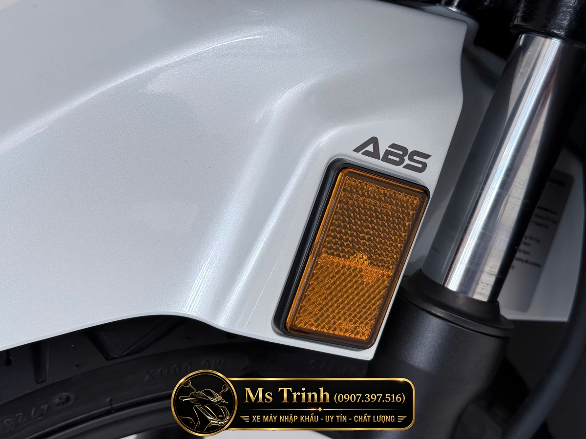 Honda SH150i Special Edition Standard nhập HMR Ý màu trắng tại Đồng Nai: Giá trị nằm trong từng chi tiết nguyên bản