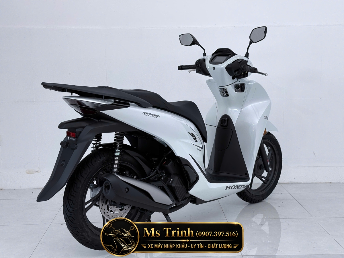 Honda SH150i Special Edition Standard nhập HMR Ý màu trắng tại Đồng Nai: Giá trị nằm trong từng chi tiết nguyên bản