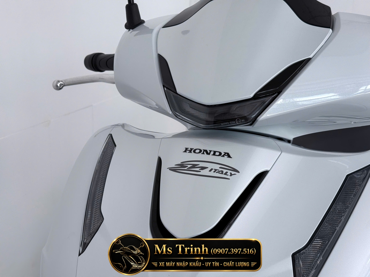 Honda SH150i Special Edition Standard nhập HMR Ý màu trắng tại Đồng Nai: Giá trị nằm trong từng chi tiết nguyên bản