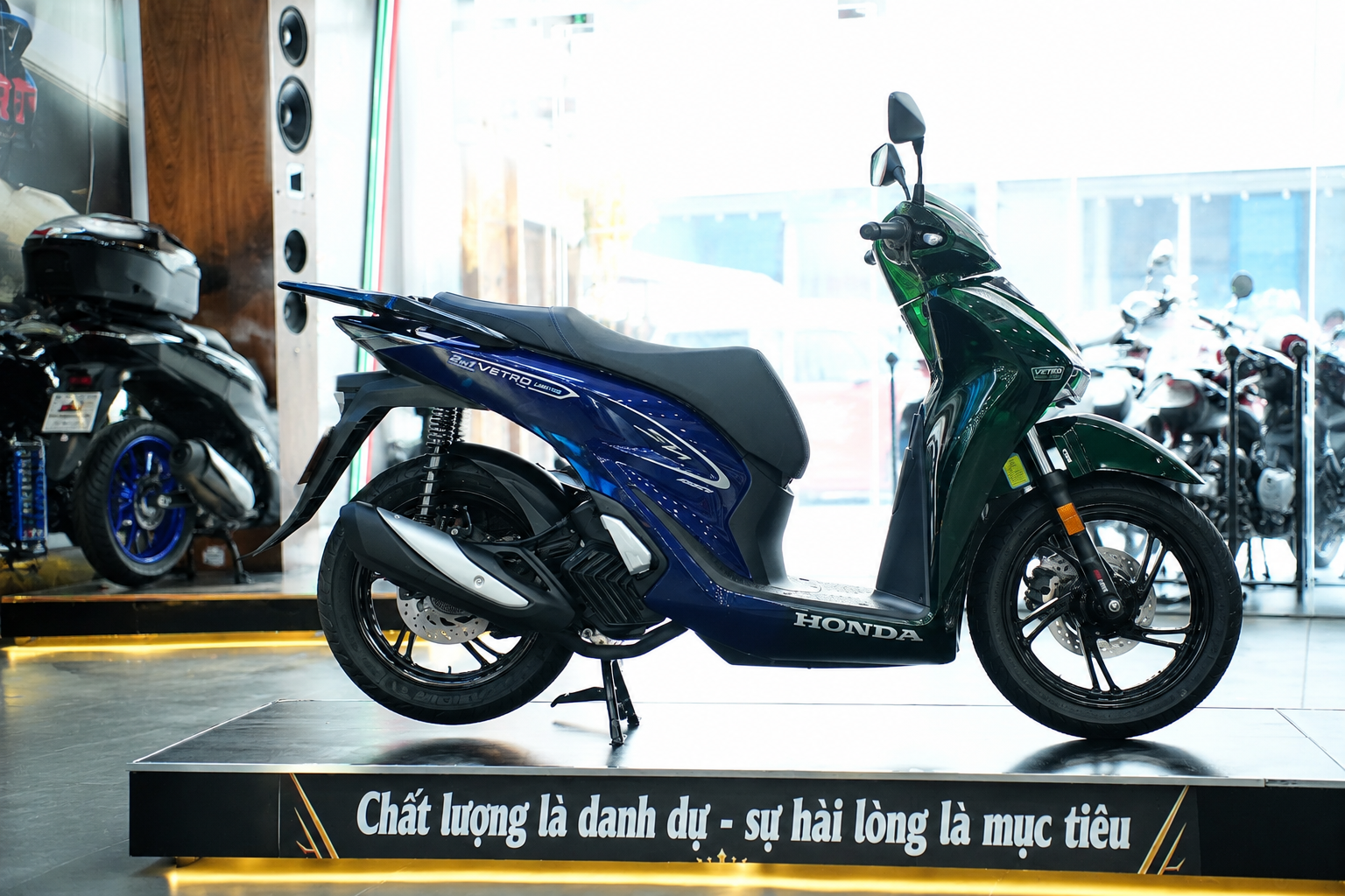 Honda SH150i Vetro Green - Sapphire tại Đồng Nai: SH Ý Limited 200 xe