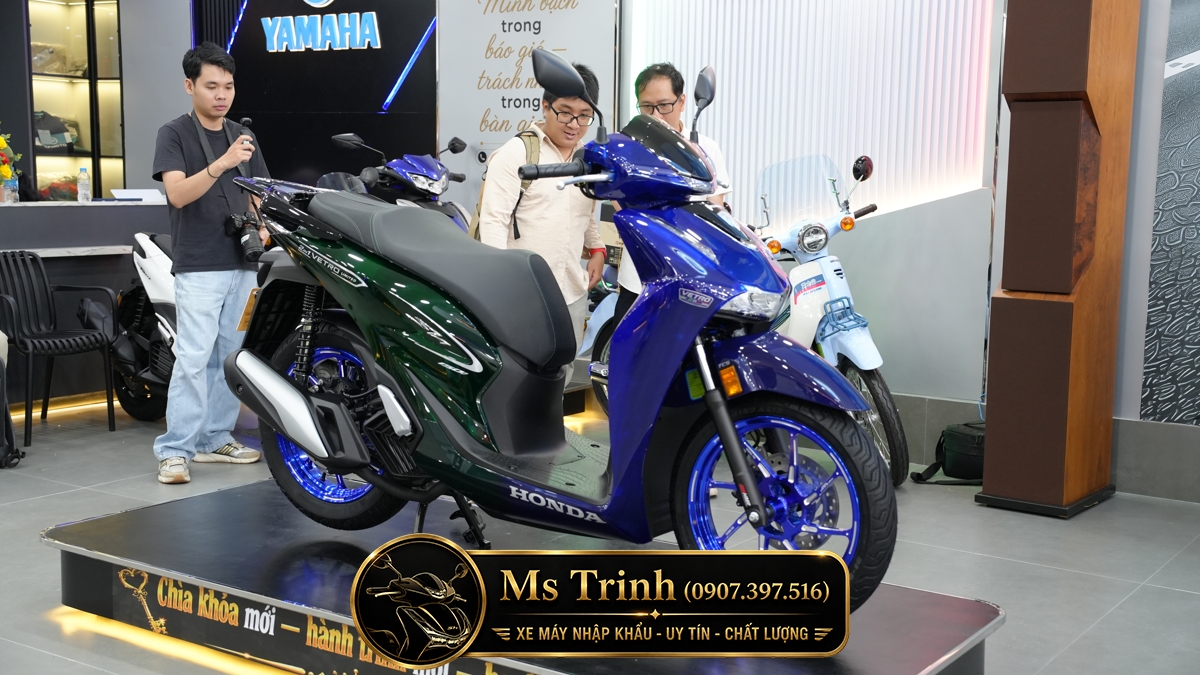 Honda SH150i Vetro Sapphire - Green tại Đồng Nai: SH Ý 2 trong 1 giới hạn 200 xe