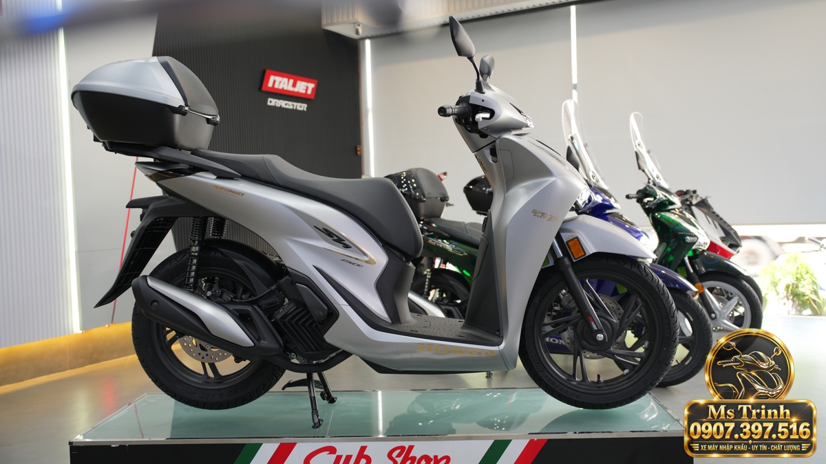 Honda SH150i Ý xám bạc 2027 tại Đồng Nai - Nhập Ý, tem vàng sang trọng, giá tốt
