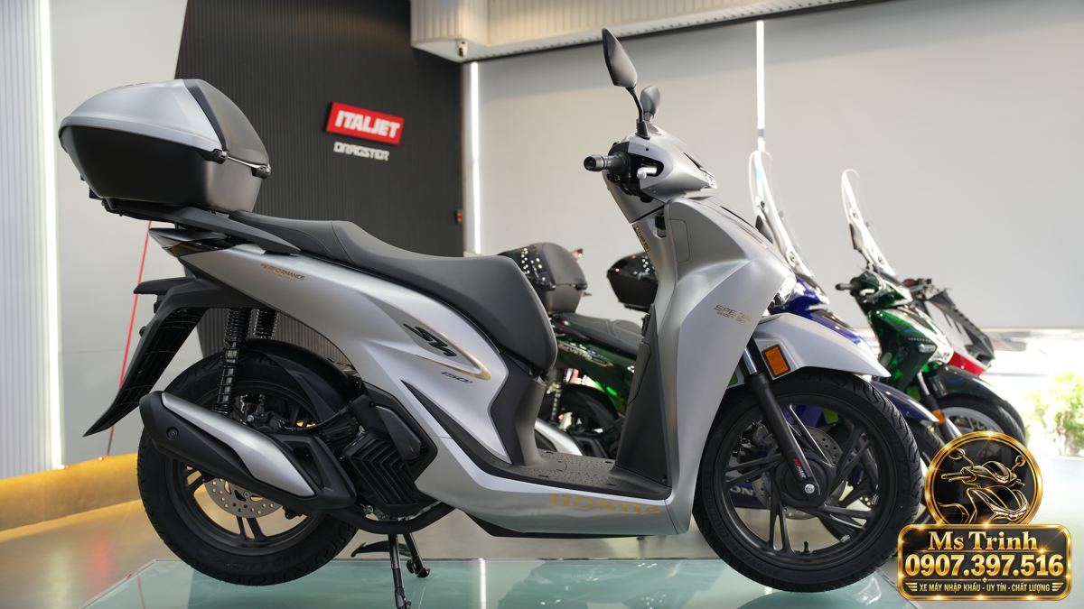Honda SH150i Ý xám bạc 2027 tại Đồng Nai - Nhập Ý, tem vàng sang trọng, giá tốt