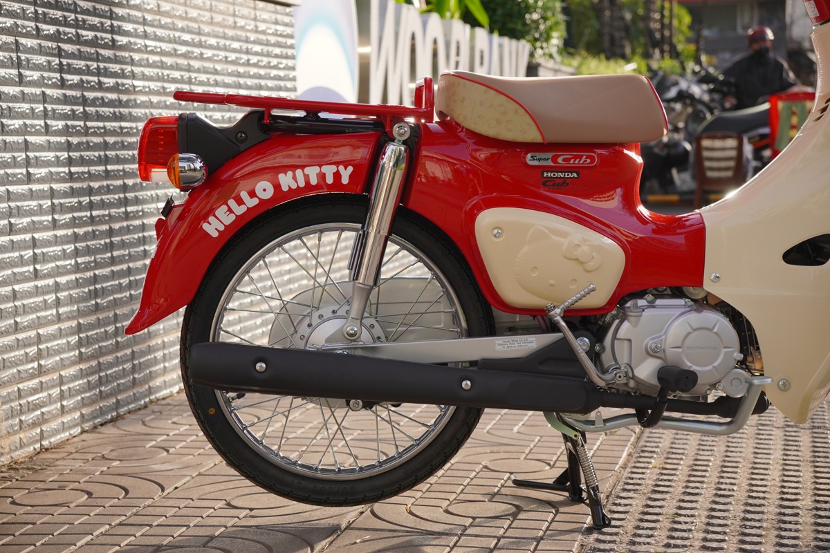 Honda Super Cub 50cc Hello Kitty Edition, Made In Japan, Hàng Hiếm tại Đồng Nai