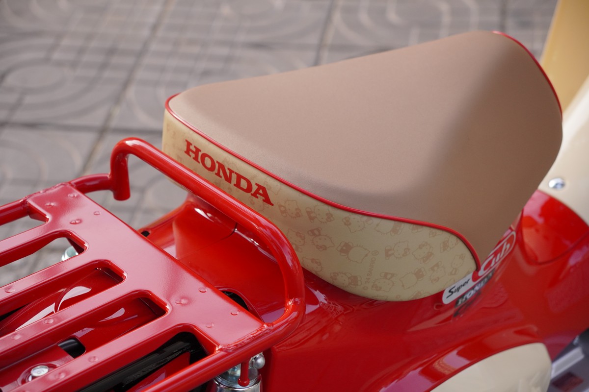Honda Super Cub 50cc Hello Kitty Edition, Made In Japan, Hàng Hiếm tại Đồng Nai