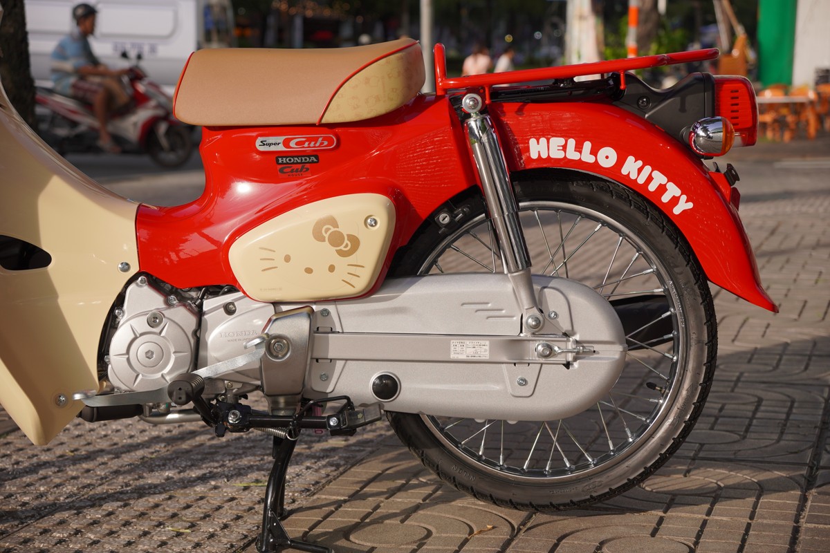 Honda Super Cub 50cc Hello Kitty Edition, Made In Japan, Hàng Hiếm tại Đồng Nai