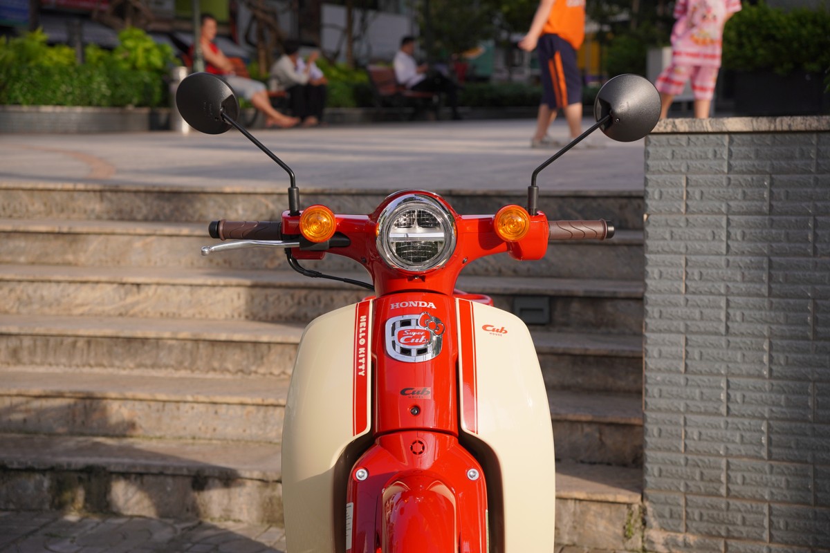 Honda Super Cub 50cc Hello Kitty Edition, Made In Japan, Hàng Hiếm tại Đồng Nai
