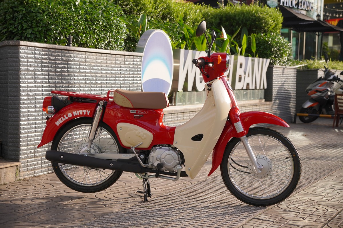 Honda Super Cub 50cc Hello Kitty Edition, Made In Japan, Hàng Hiếm tại Đồng Nai