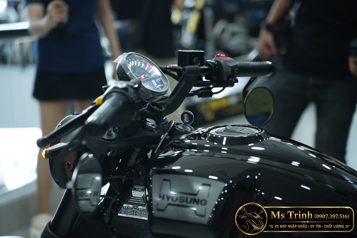 Hyosung GV350X tại Đồng Nai - Cruiser 350cc Phong Cách Mỹ Cơ Bắp, Cá Tính