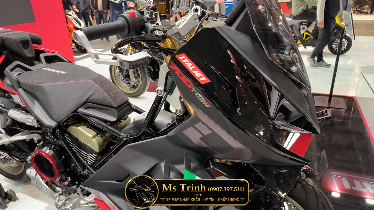 Italjet 700 2026 Tại Đồng Nai - Chiến Binh Chỉ 700 Xe Hyper Scooter Cực Hiếm hồ sơ hải quan, nhập chính ngạch