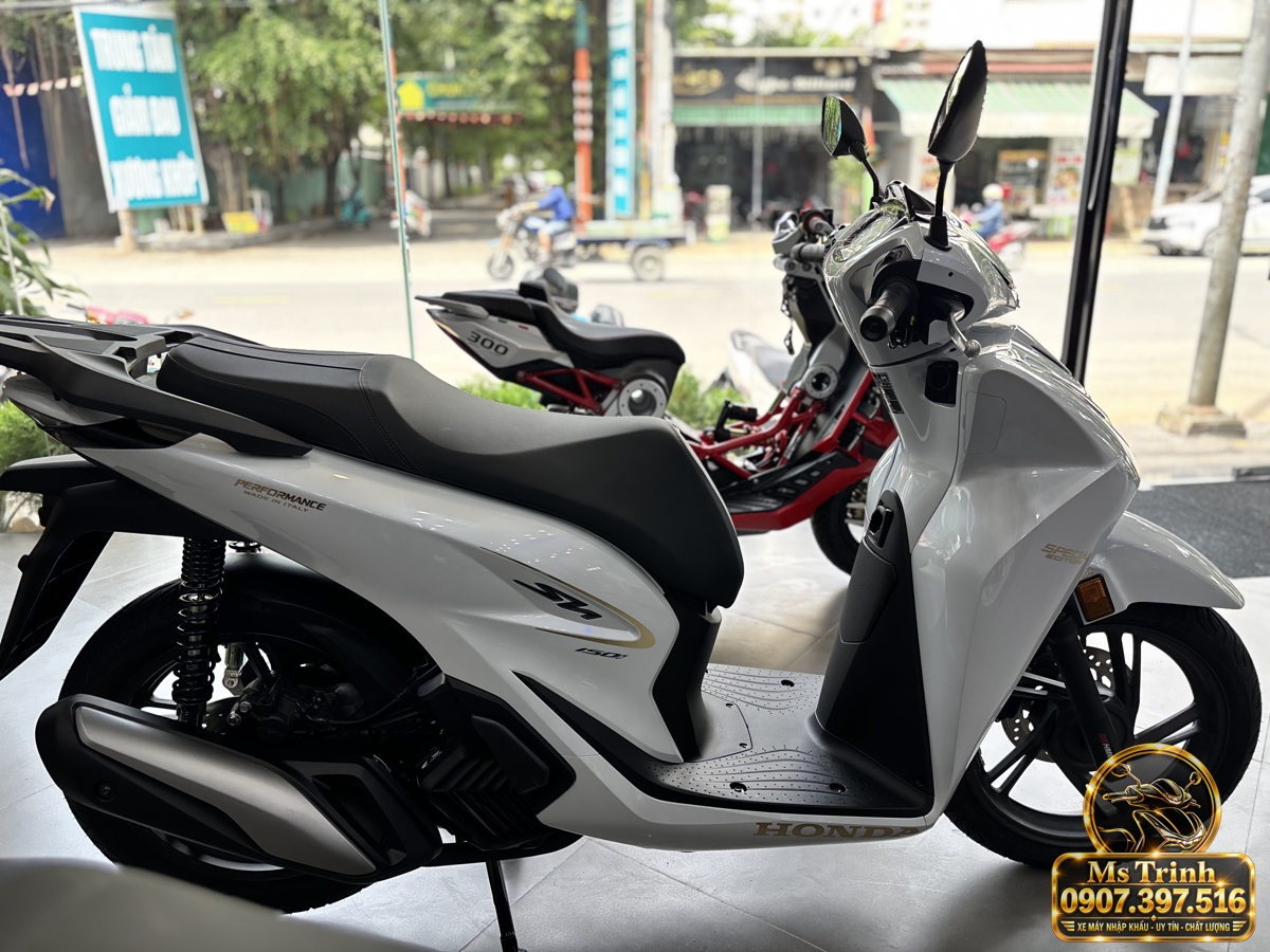 SH150i Ý 2027 màu trắng tại Đồng Nai - Nhập khẩu nguyên chiếc, thiết kế sang trọng, giá tốt