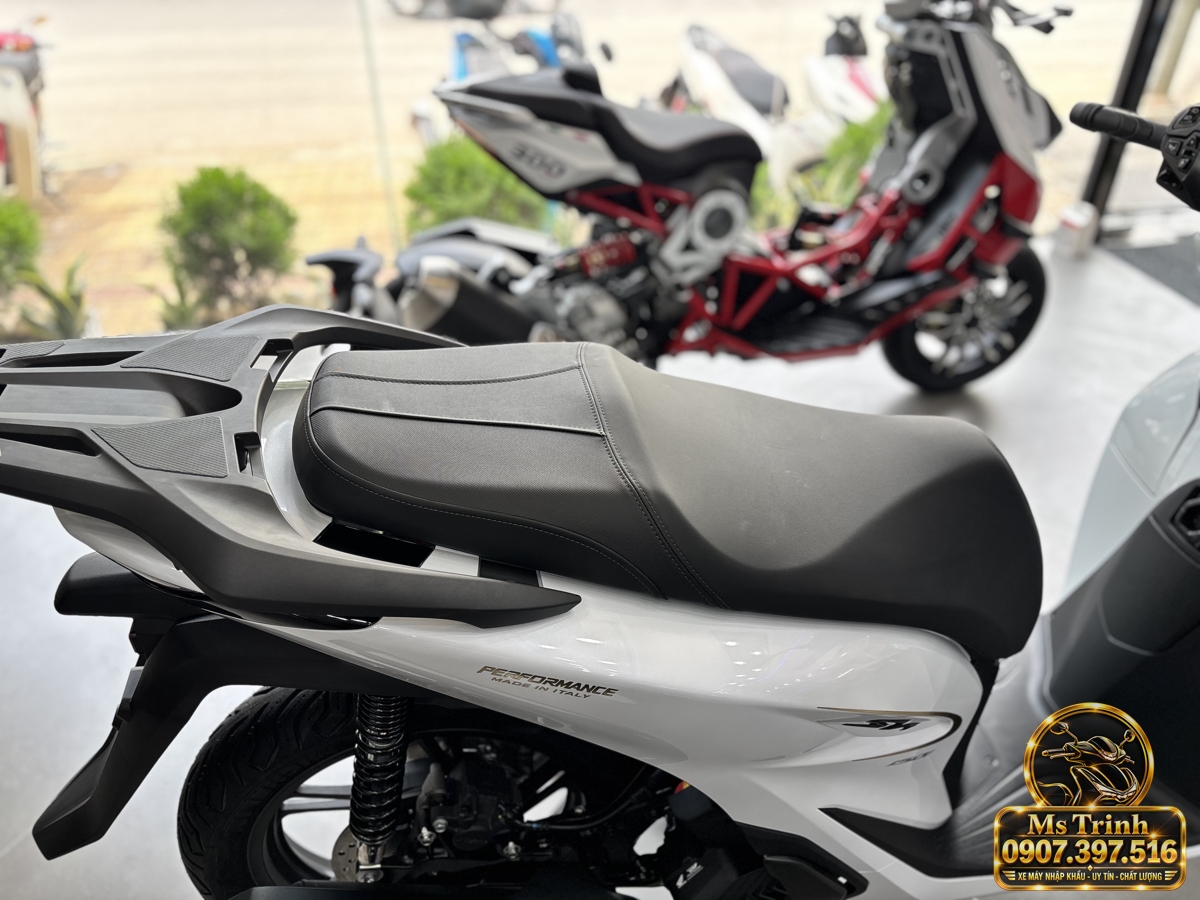 SH150i Ý 2027 màu trắng tại Đồng Nai - Nhập khẩu nguyên chiếc, thiết kế sang trọng, giá tốt