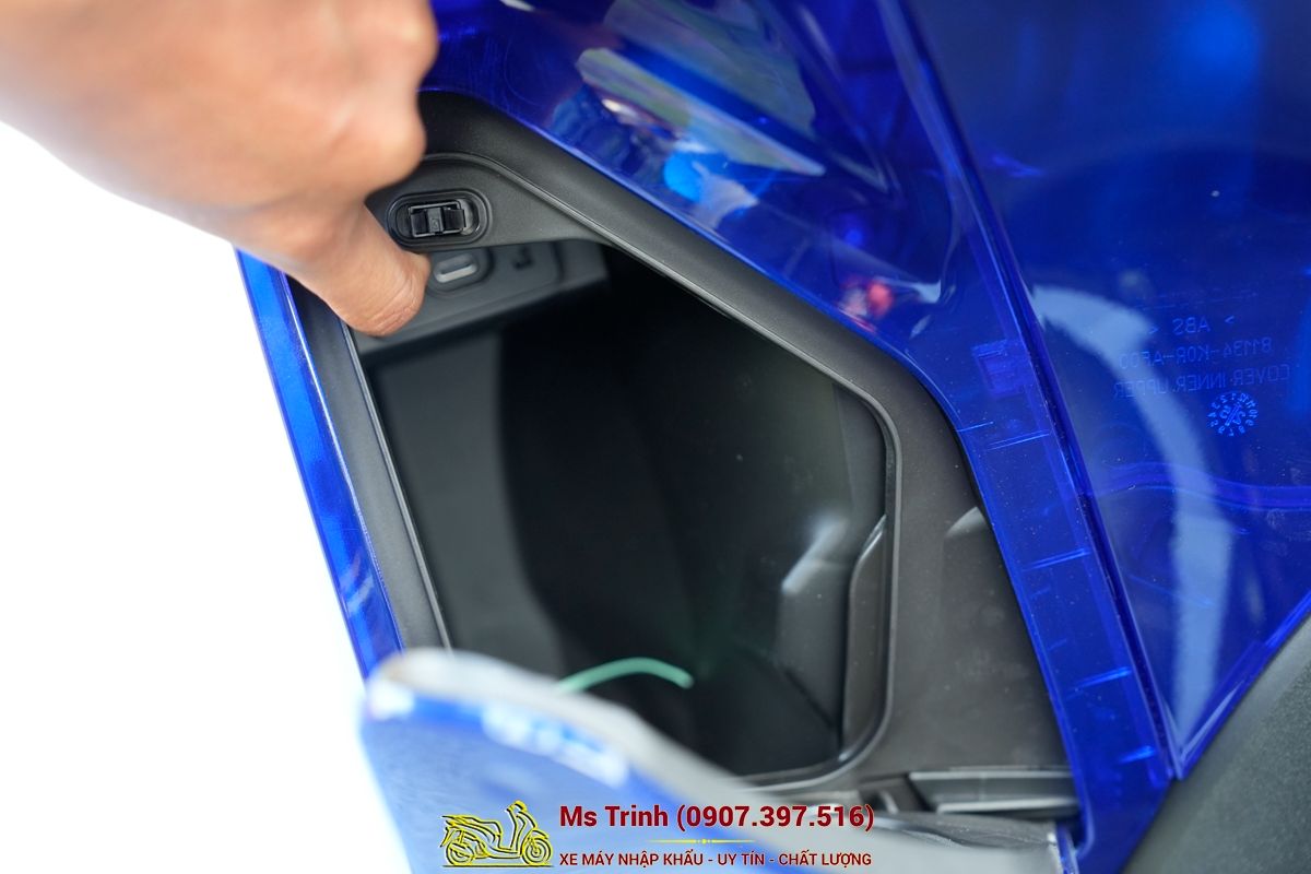 Honda SH150 Vetro Blue 2026 Limited Edition - Siêu phẩm SH Ý dàn áo xanh trong suốt cực hiếm tại Đồng Nai