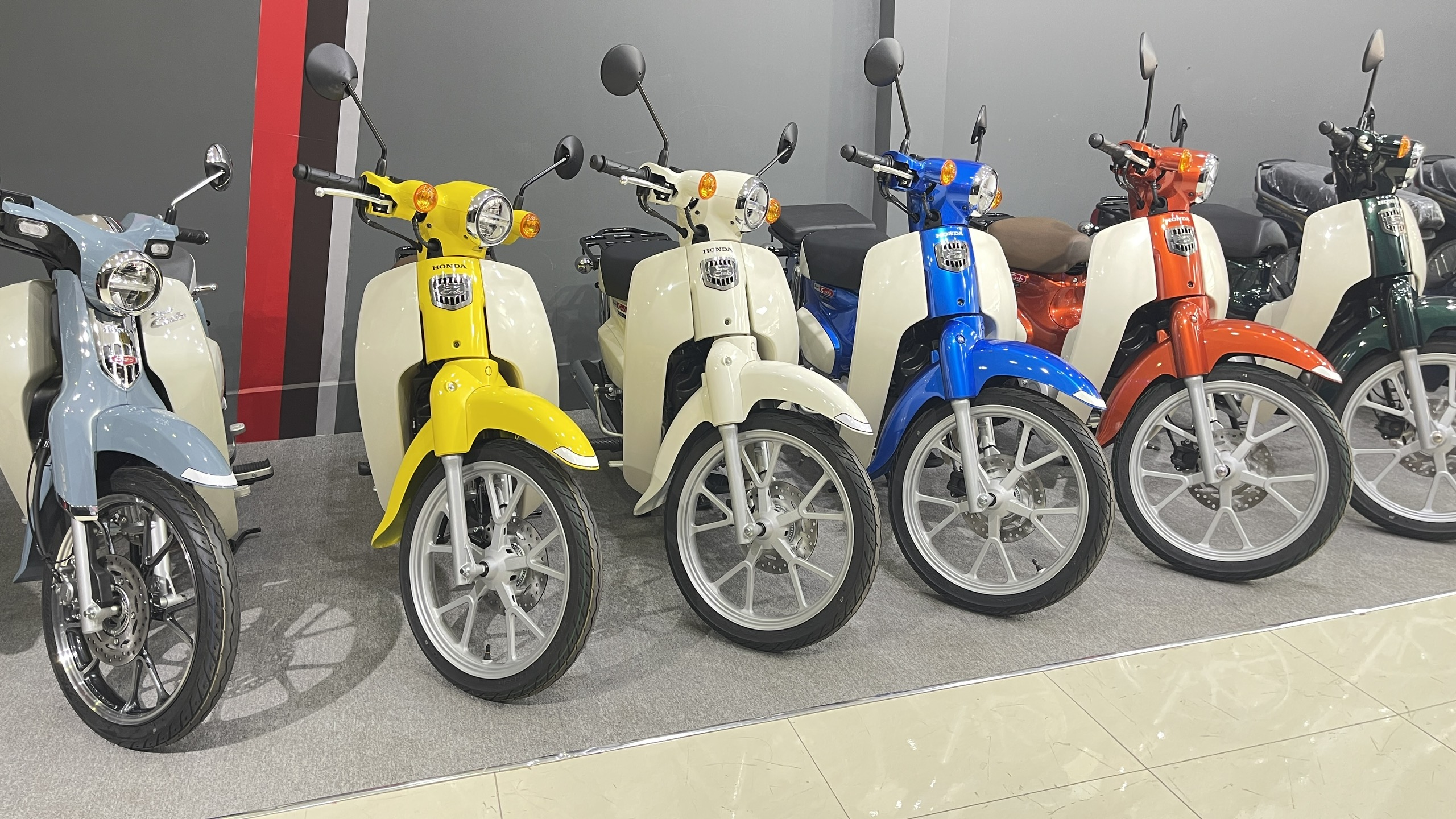 Honda Super Cub 110 ABS, Made In Japan, NK Chính Hãng, Hiếm tại Đồng Nai