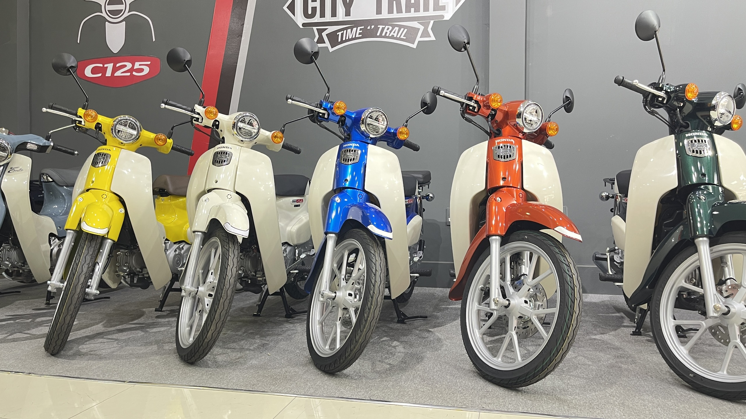 Honda Super Cub 110 ABS, Made In Japan, NK Chính Hãng, Hiếm tại Đồng Nai