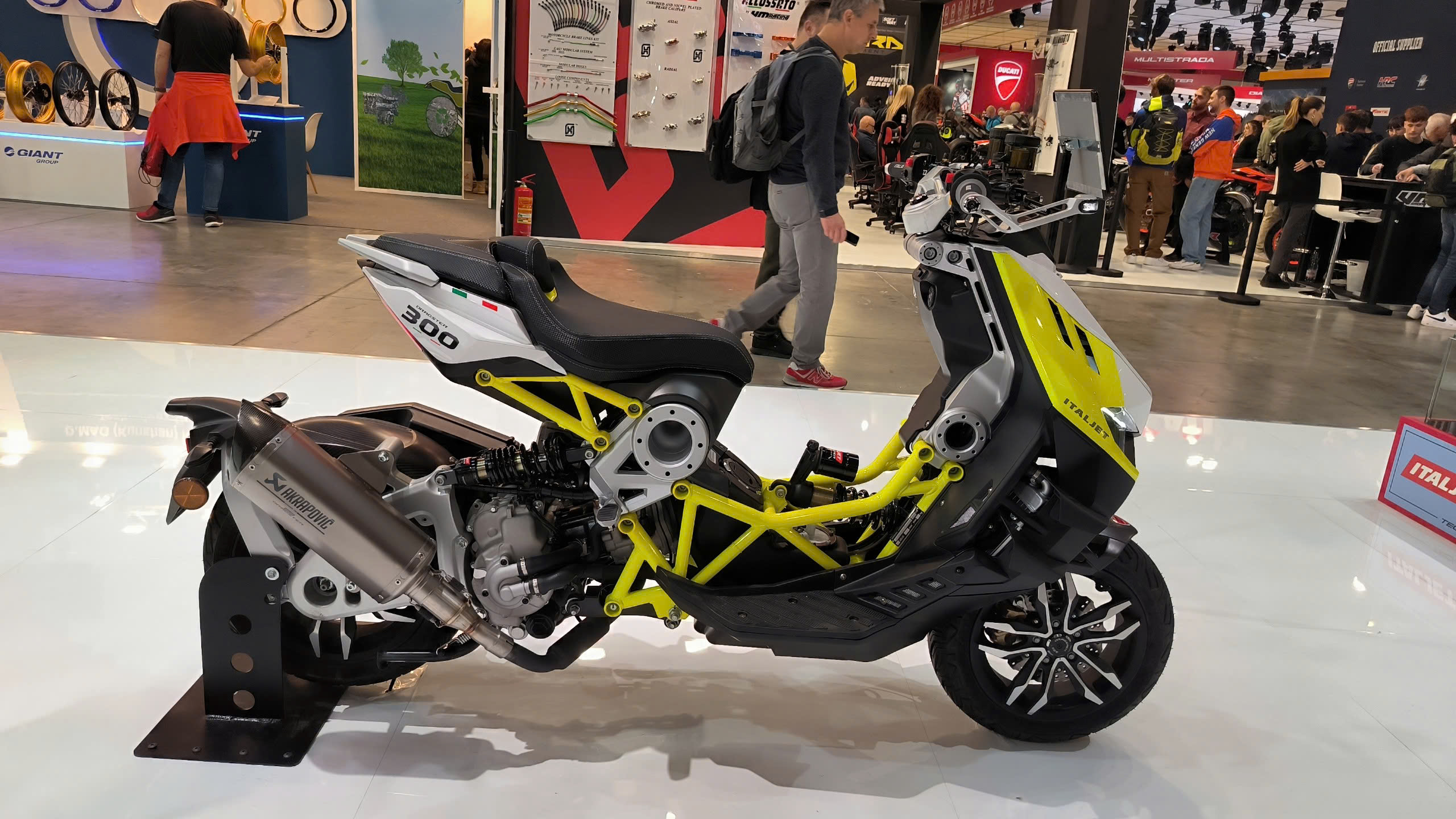 Italjet Dragster 300, Xe Tay Ga Thể Thao Thương Hiệu Từ Italy tại Đồng Nai