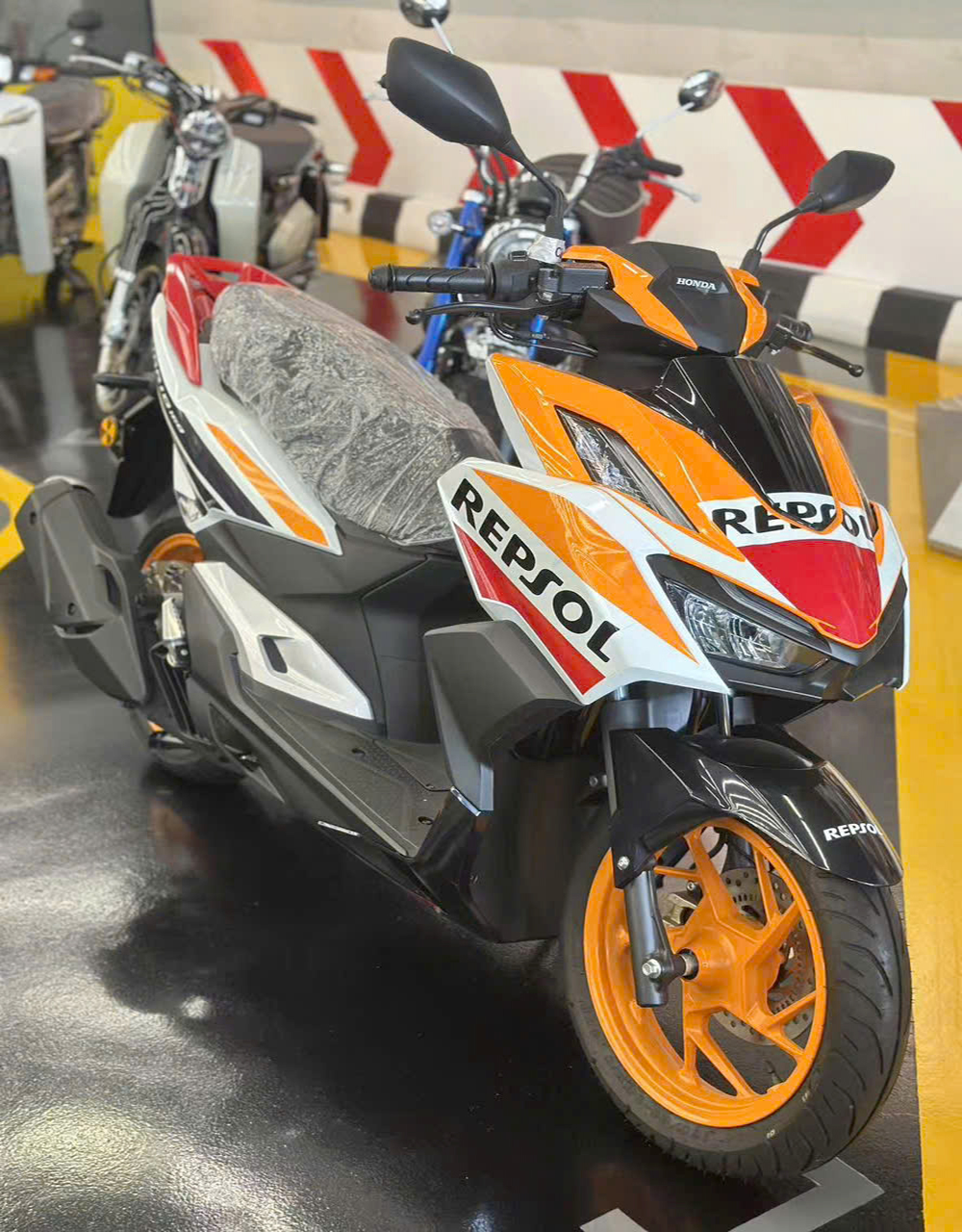 Honda Vario160 Repsol Edition, Giới hạn 2.000 xe, NK Malaysia tại Đồng Nai
