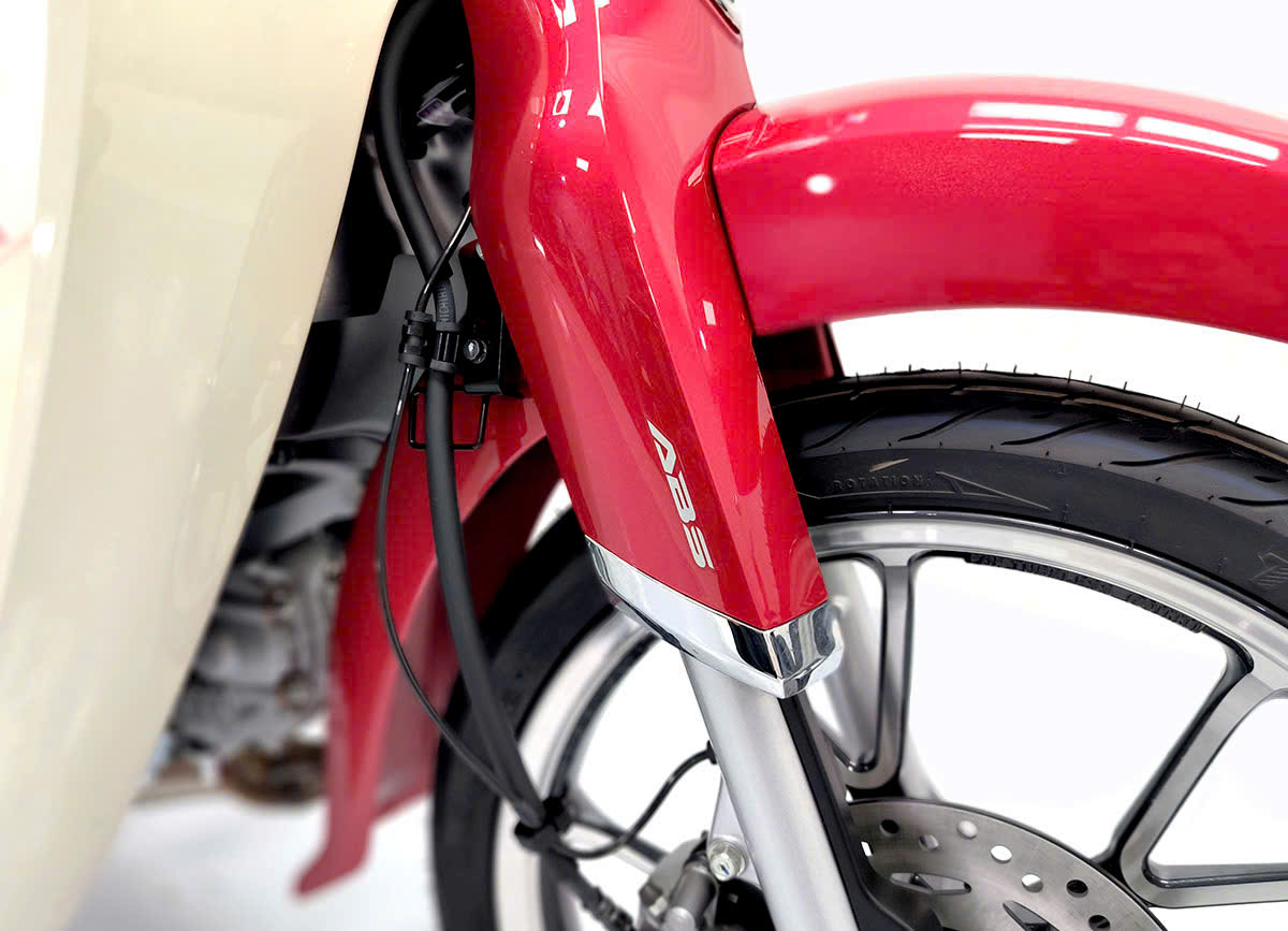 Honda Super C125 ABS, Nhập Nhật, Chính Hãng Màu Đỏ Cuối Cùng tại Đồng Nai